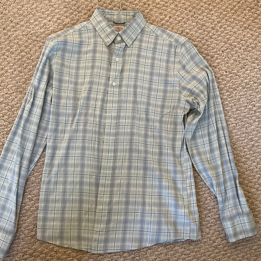 Men’s Faherty movement shirt “beach cove”  medium
